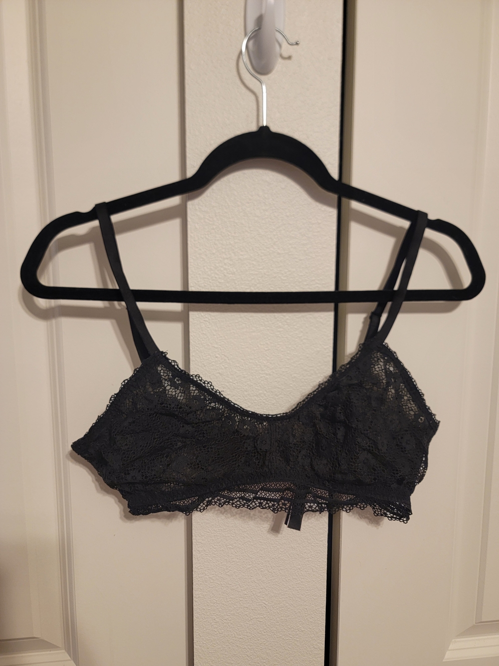 Victoria's Secret Black Lace Bralette with Scalloped Trim